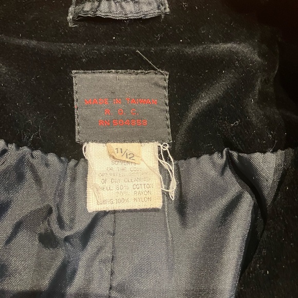 Vintage Black Velvet Blazer - Picture 3 of 3